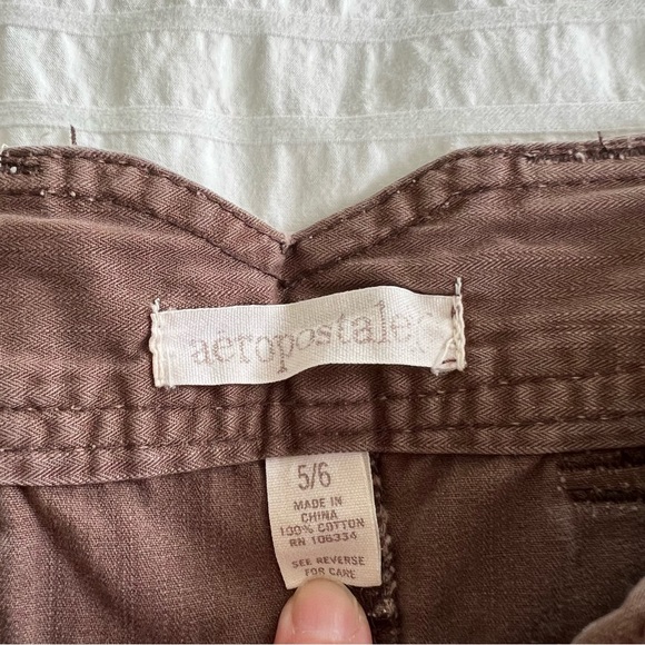 VTG Y2K Aeropostale Brown Cargo Bermuda Shorts, 5/6 - Picture 9 of 10